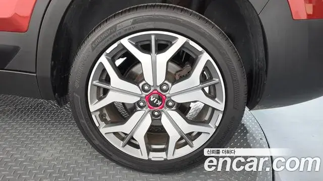 Kia Seltos 2019 — ფოტო 26/30