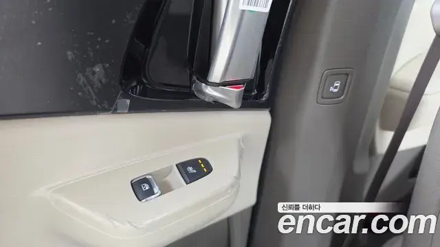 Kia Carnival 2025 — Photo 7/34