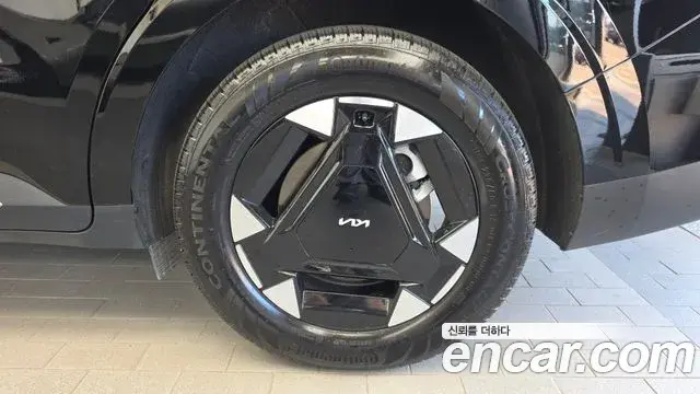 Kia Carnival 2025 — Photo 6/34
