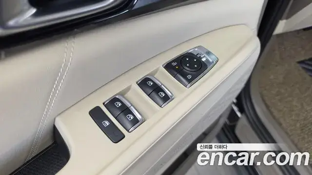 Kia Carnival 2025 — Photo 26/34