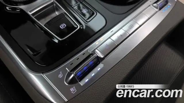 Kia Carnival 2025 — Photo 33/34