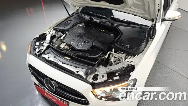 Mercedes-Benz E-Class 2021 — Фото 6/20