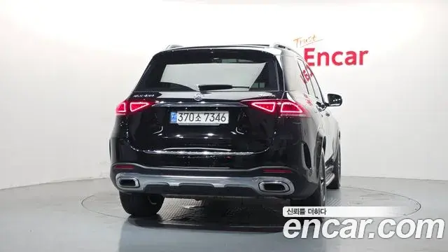 Mercedes-Benz GLE-Class 2021 — Фото 4/20