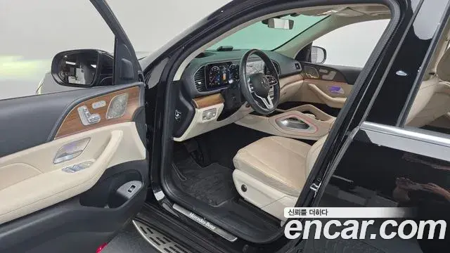 Mercedes-Benz GLE-Class 2021 — Фото 10/20