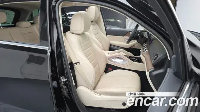 Mercedes-Benz GLE-Class 2021 — Фото 11/20