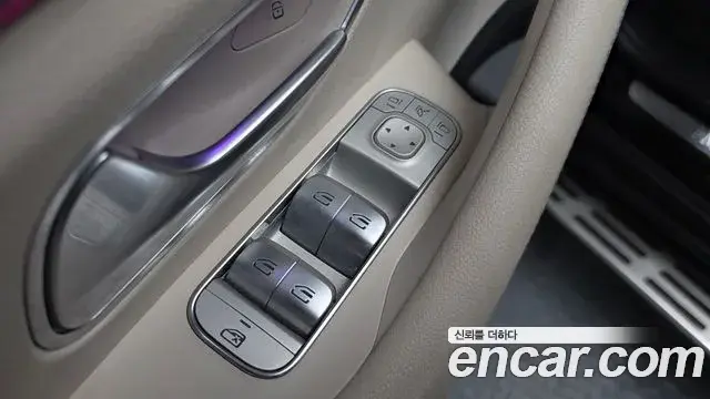 Mercedes-Benz GLE-Class 2021 — Фото 14/20