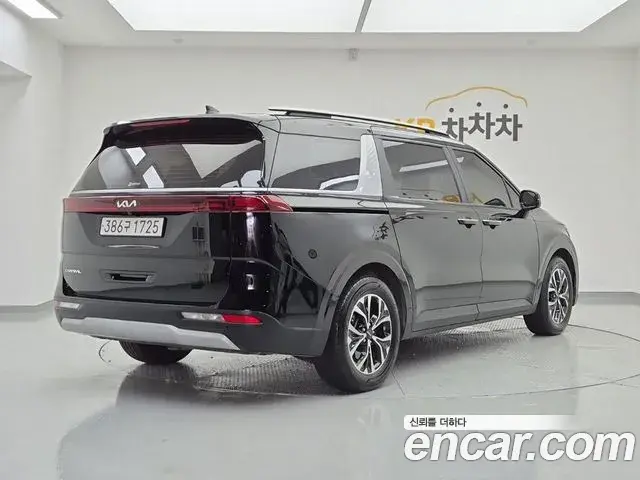 Kia Carnival 2022 — Фото 3/18