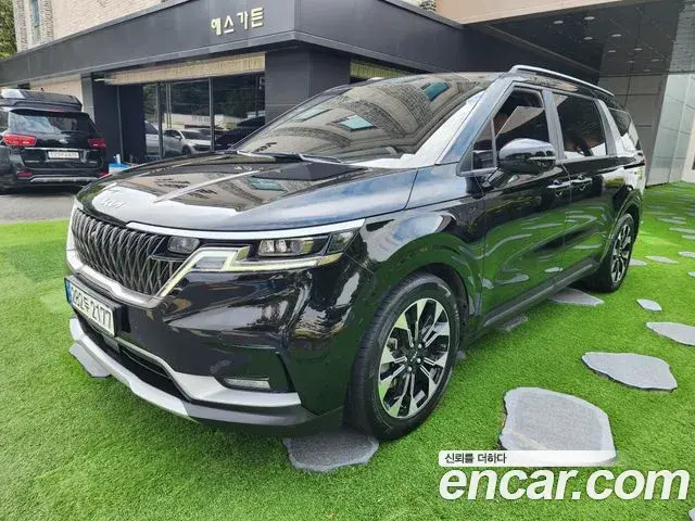 Kia Carnival 2023 — Photo 1/20