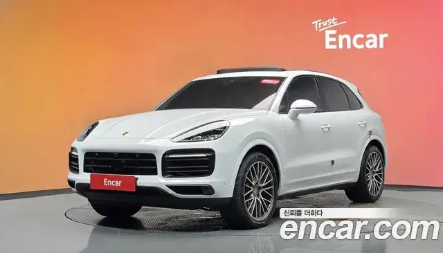 Porsche Cayenne 2022 — Фото 1/20
