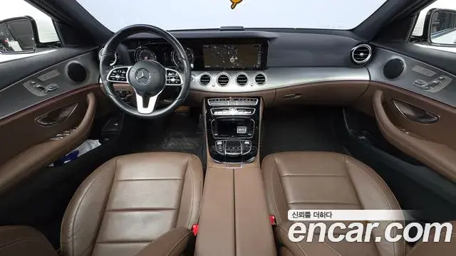 Mercedes-Benz E-Class 2018 — Фото 7/20