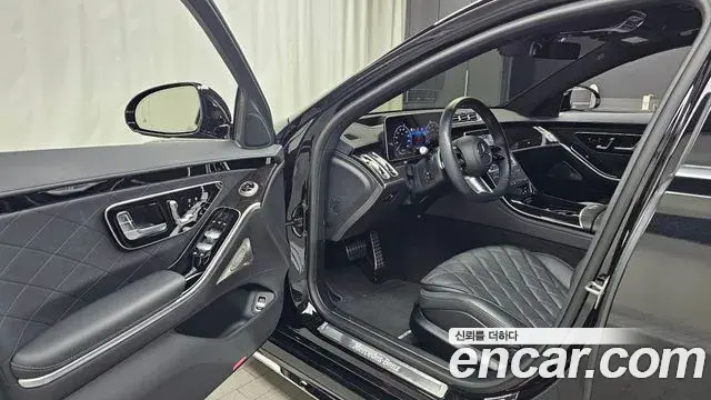 Mercedes-Benz S-Class 2025 — Фото 10/20