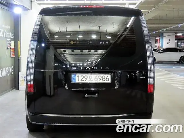 Hyundai Staria 2021 — Фото 4/20