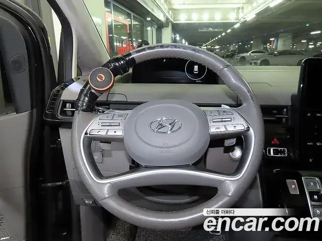 Hyundai Staria 2021 — Фото 6/20