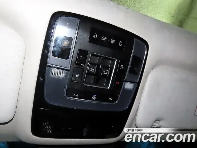 Hyundai Staria 2021 — Фото 13/20