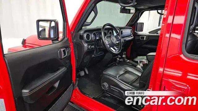 Jeep Wrangler 2021 — Фото 10/20