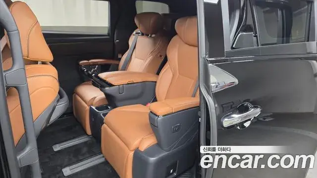 Toyota Alphard 2025 — Фото 12/20