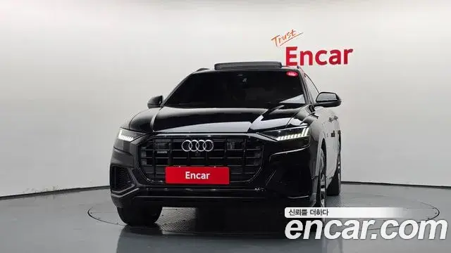 Audi Q7 2023 — Фото 3/20