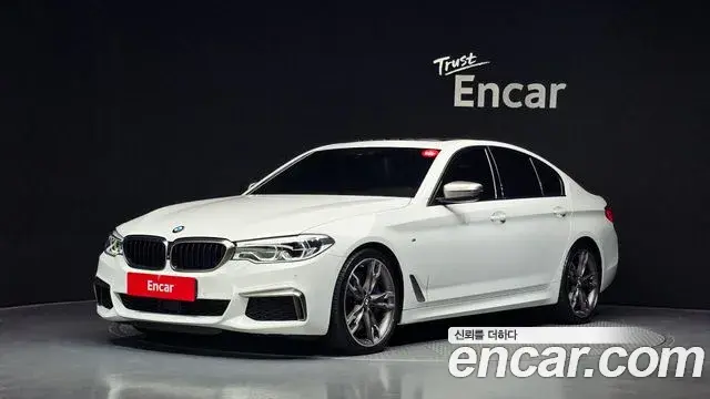 BMW 5 Series 2019 — Фото 1/20