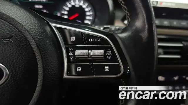Kia Seltos 2020 — Фото 17/20