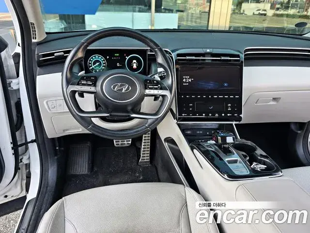 Hyundai The New Tucson 2021 — Фото 8/20
