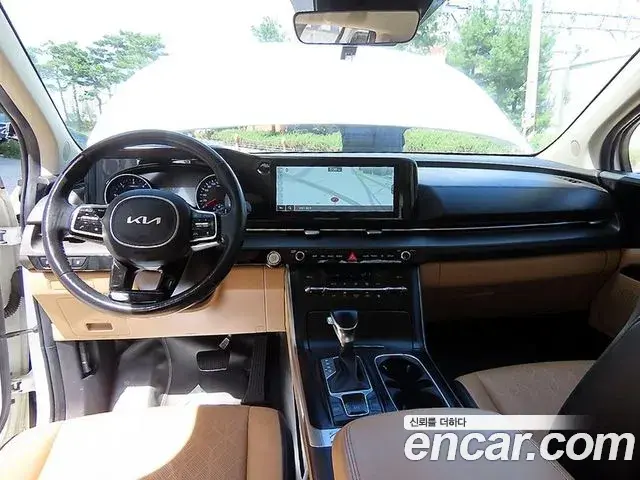 Kia Carnival 2021 — Фото 7/19