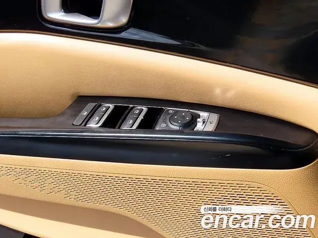Kia Carnival 2021 — Фото 11/19