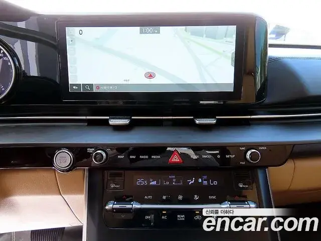 Kia Carnival 2021 — Фото 13/19