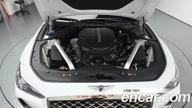Genesis G70 2018 — Photo 19/32