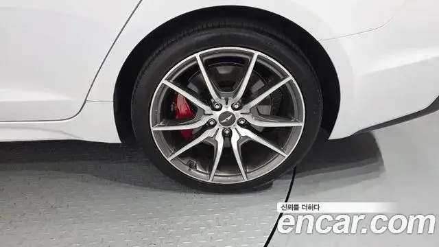 Genesis G70 2018 — Photo 3/32