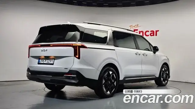 Kia Carnival 2025 — ფოტო 9/37