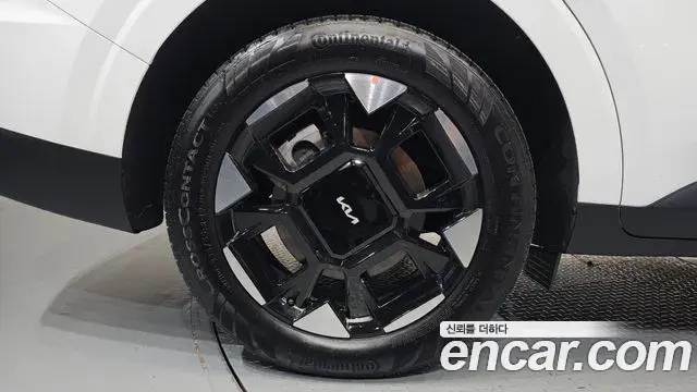Kia Carnival 2025 — ფოტო 2/37