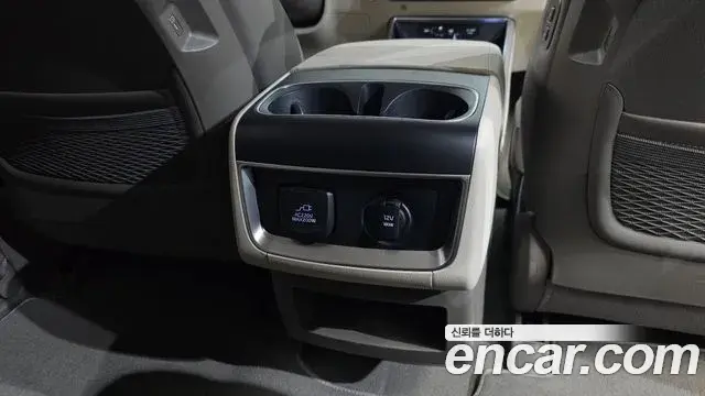 Kia Carnival 2025 — ფოტო 36/37