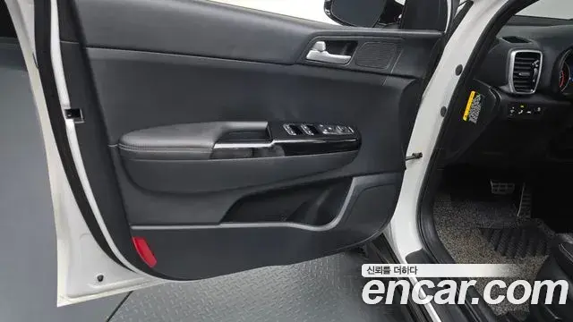 Kia Sportage The Bold 2019 — Şəkil 23/33