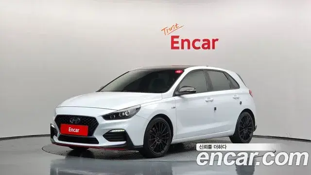 Hyundai i30 2019 — Фото 1/20
