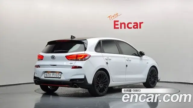 Hyundai i30 2019 — Фото 2/20