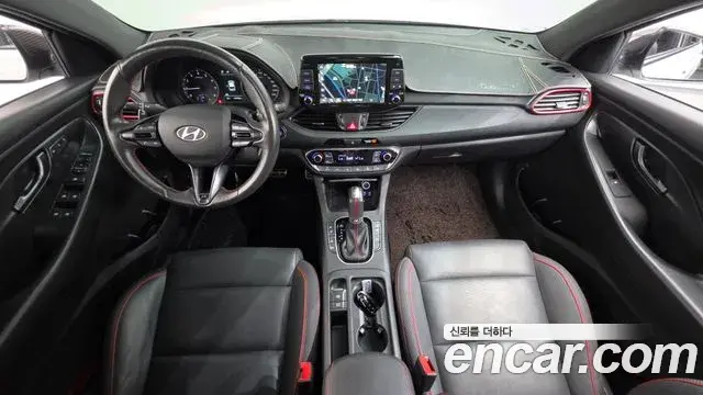 Hyundai i30 2019 — Фото 10/20