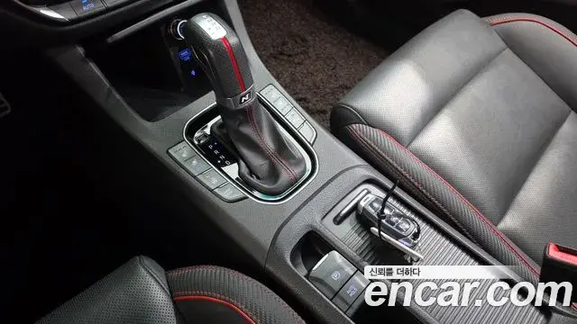Hyundai i30 2019 — Фото 8/20