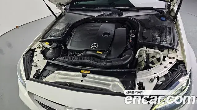 Mercedes-Benz C-Class 2019 — Фото 6/20