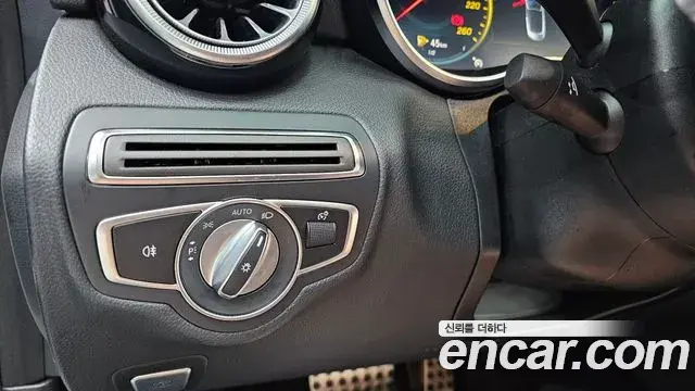 Mercedes-Benz C-Class 2019 — Фото 17/20