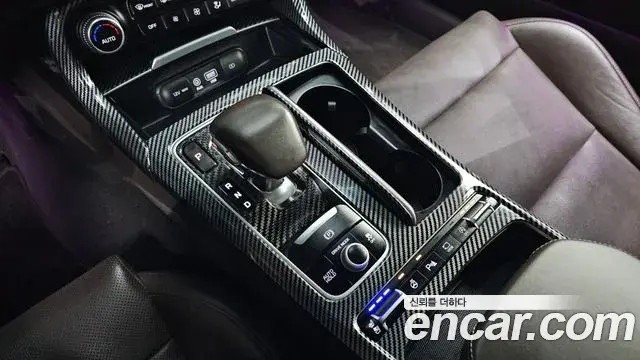 Kia Stinger 2019 — Photo 31/32