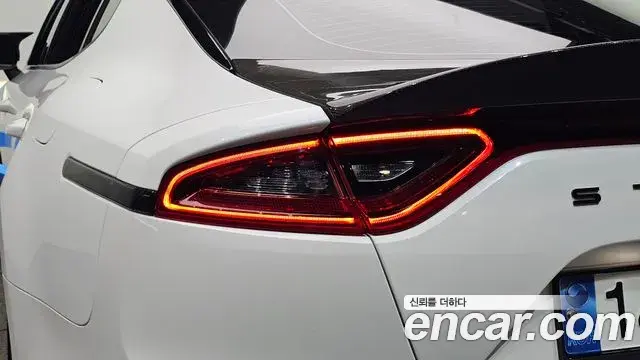 Kia Stinger 2019 — Photo 22/32