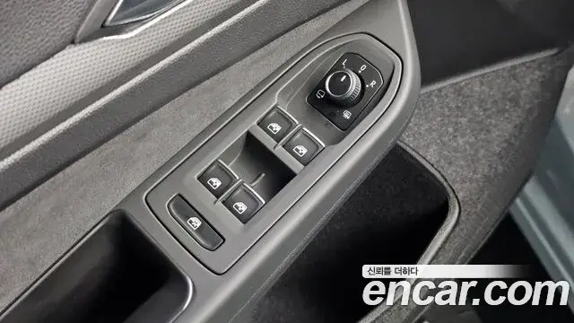 Volkswagen Golf 2026 — Photo 7/38