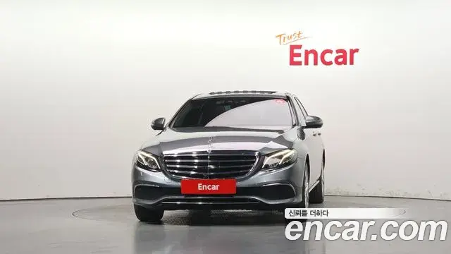 Mercedes-Benz E-Class 2020 — Фото 3/20