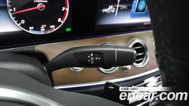 Mercedes-Benz E-Class 2020 — Фото 9/20