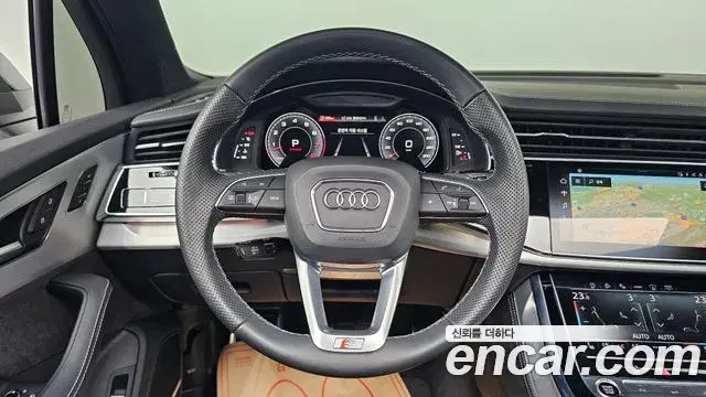 Audi Q7 2022 — Фото 14/20