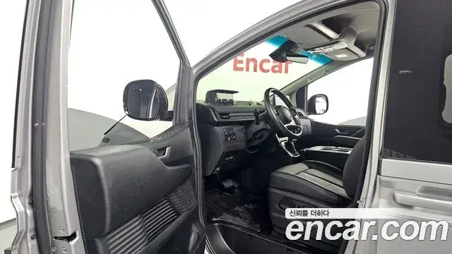 Hyundai Staria 2025 — Фото 10/20