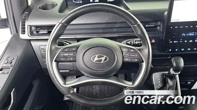 Hyundai Staria 2025 — Фото 16/20