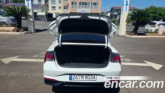Hyundai Avante 2021 — Фото 19/20