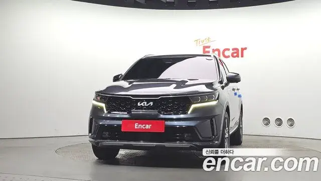 Kia Sorento 2022 — Фото 2/20