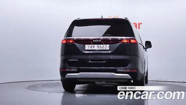 Kia Carnival 2021 — Фото 4/20